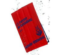 Rotes, aufblasbares Badewannenbuch „C. S. Forester – Die Reisladung“ aus Lechners Nautischer Bibliothek